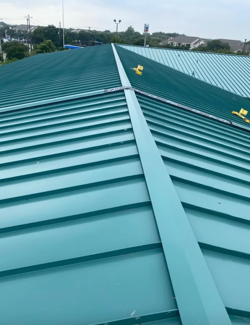 Green commercial metal roof ridge and valley for Metal Roof Repair in Earlimart